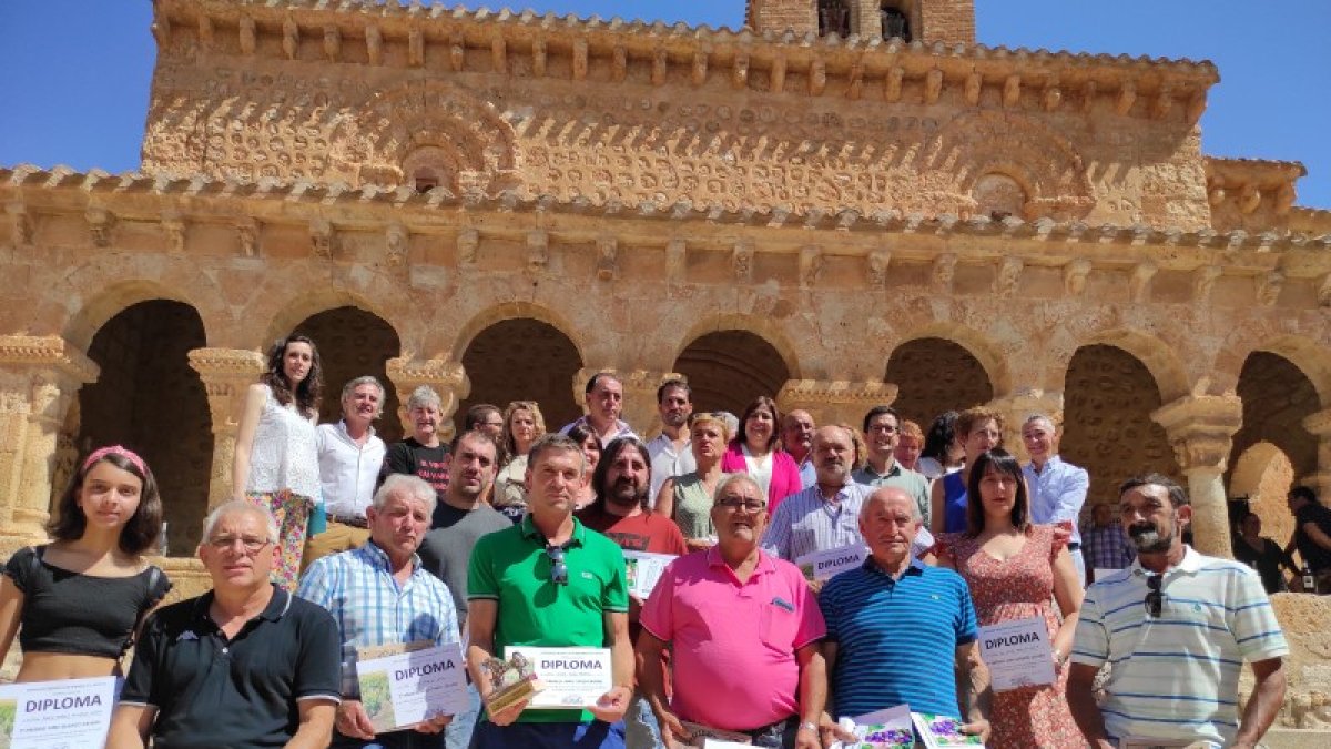 Participantes en la IX edición del concurso de vino artesanal celebrado en San Esteban de Gormaz.- A.H.