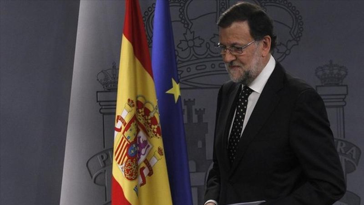 El presidente del Gobierno en funciones, Mariano Rajoy, en su comparecenccia en Moncloa el pasado domingo.-DAVID CASTRO