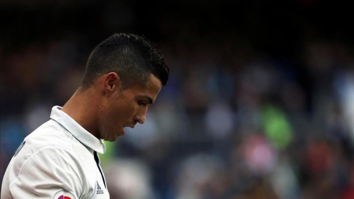 Cristiano Ronaldo, durante el partido contra el Leganés en el Bernabéu.-REUTERS / SERGIO PEREZ