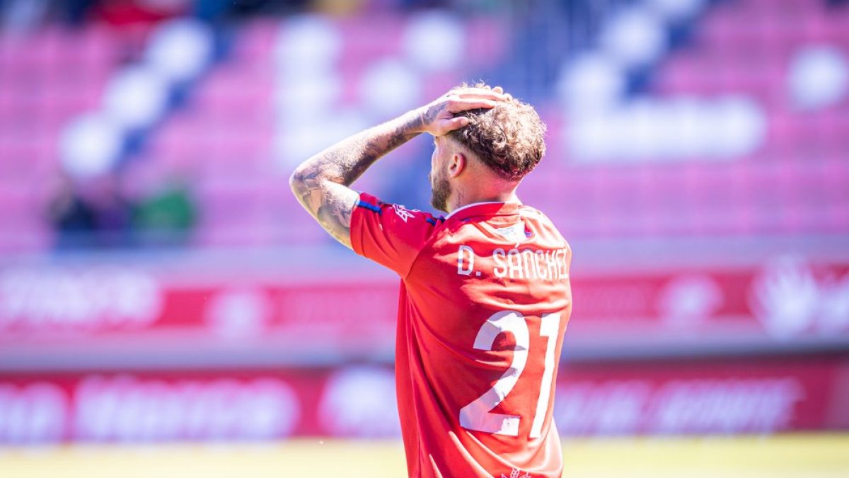 El Numancia necesita una victoria para espantar los fantasmas del descenso. MARIO TEJEDOR