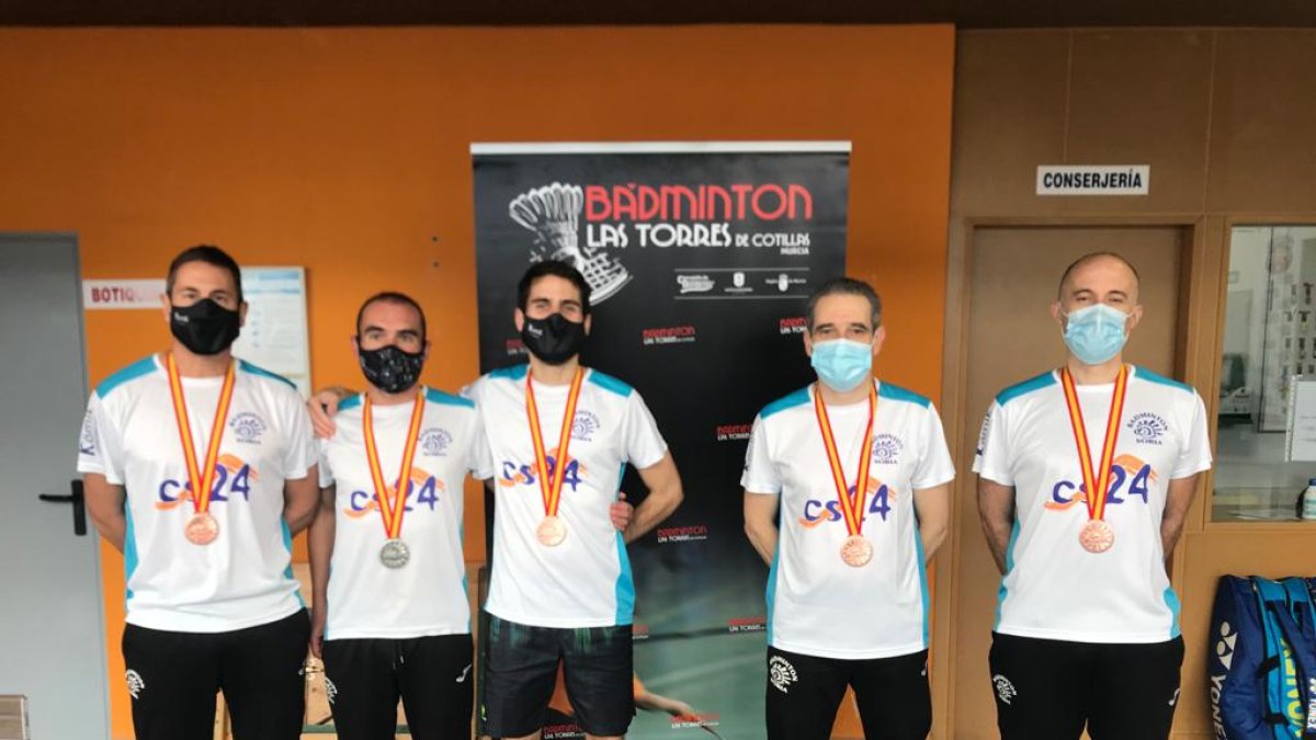 Los medallistas del CB Soria en el Campeonato de España sénior. HDS