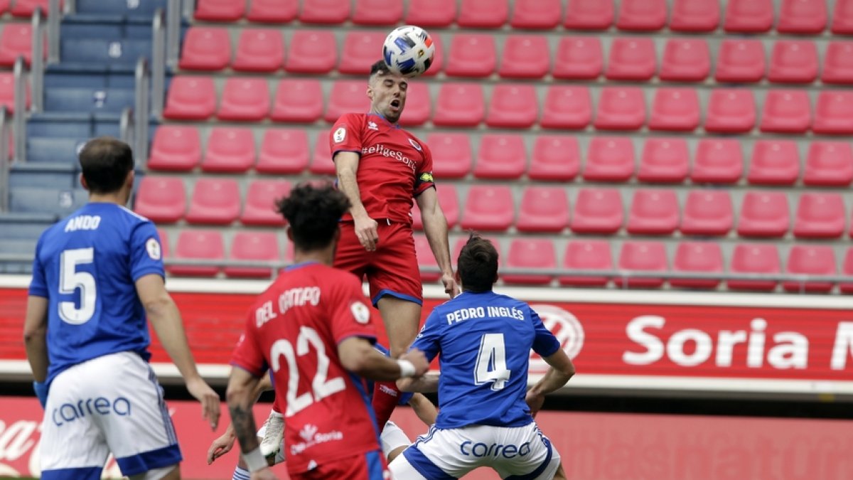 El Numancia tiene que neutralizar las ventajas que tienen Deportivo y Racing de Ferrol. MARIO TEJEDOR