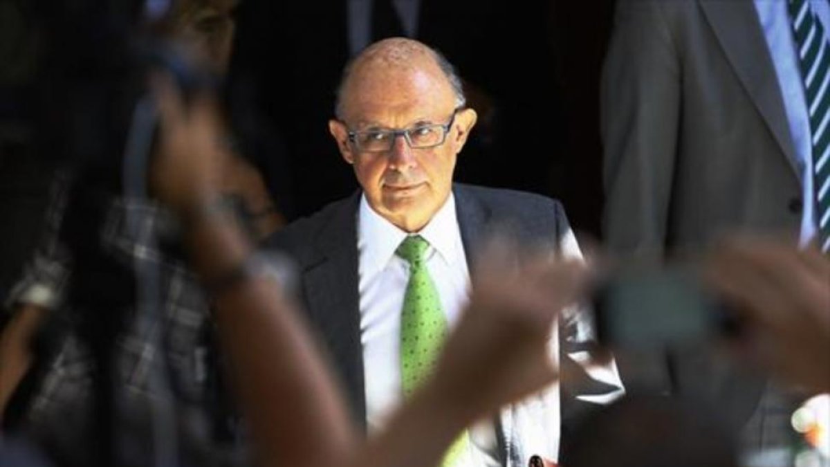 El ministro de Hacienda en funciones, Cristobal Montoro, este pasado mes de agosto.-AGUSTÍN CATALÁN