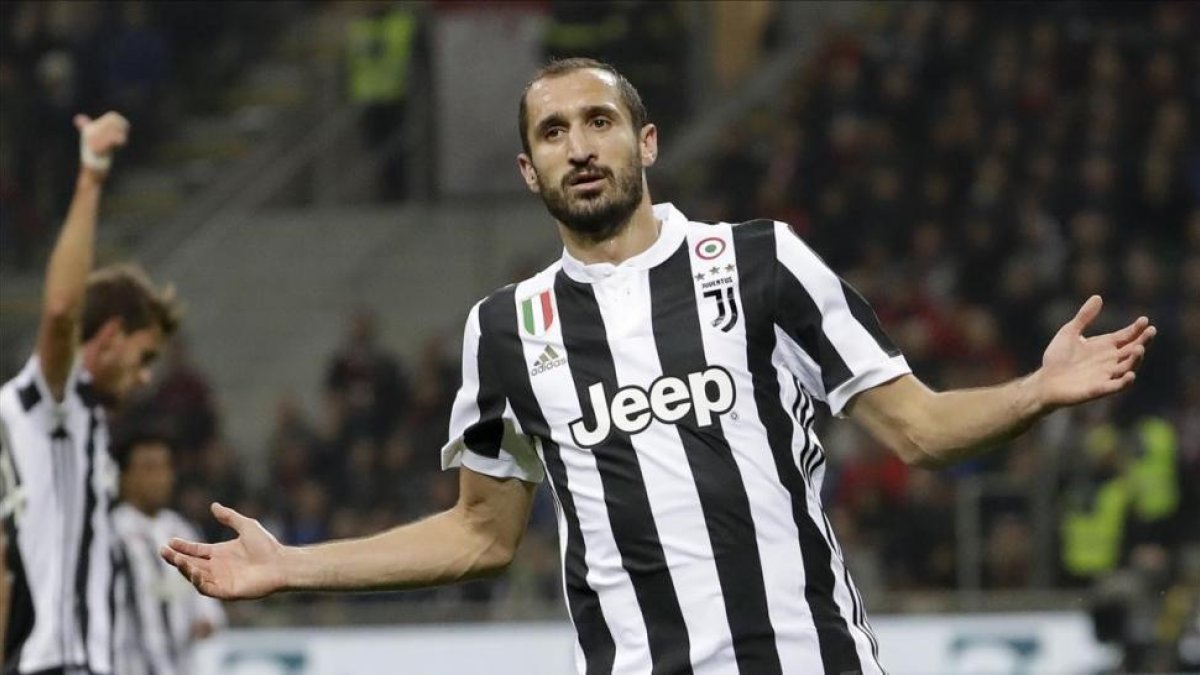 Chiellini, en un partido de la Juventus.-/ AP / LUCA BRUNO