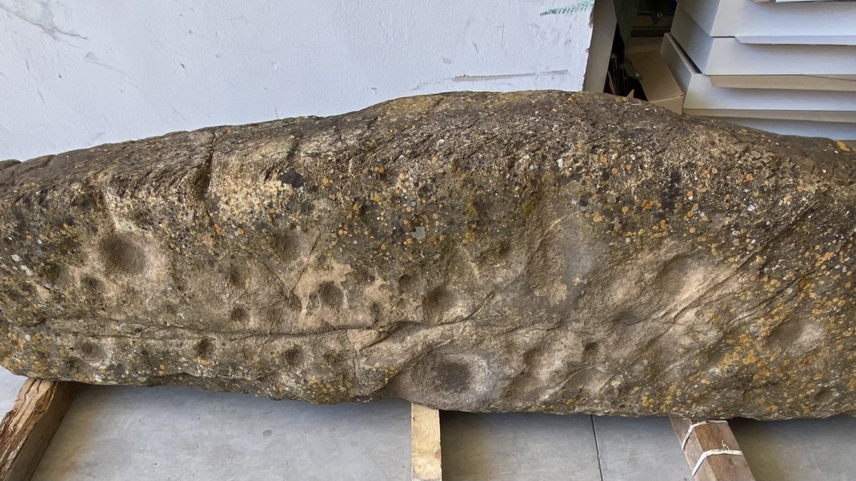 Menhir donado.-HDS