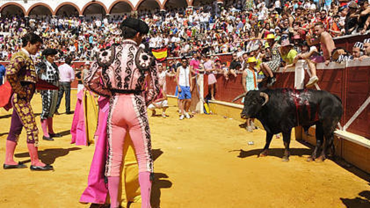 Imagen del Viernes de Toros. ÁLVARO MARTÍNEZ-