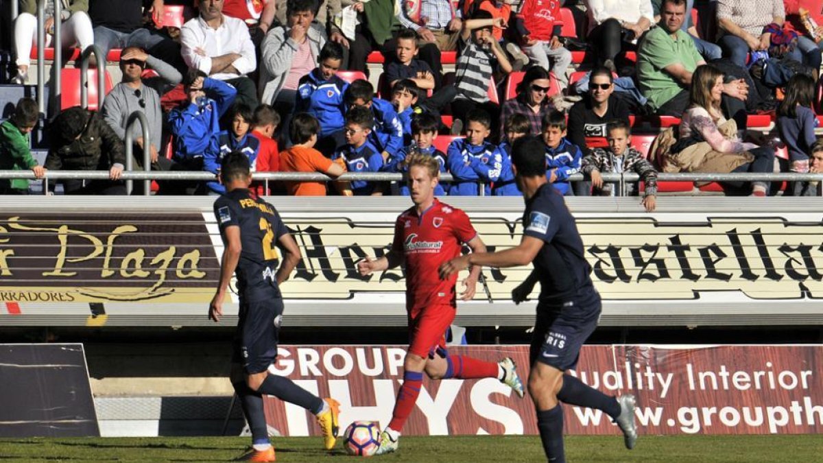 Dani Nieto fue uno de los jugadores más destacados del Numancia en el partido del pasado sábado.-María Ferrer