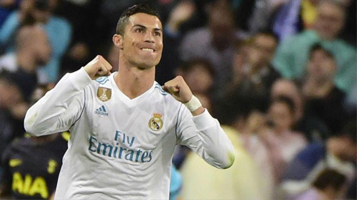Cristiano Ronaldo celebrando un gol ante el Tottenham en la Champions League.-EL PERIÓDICO