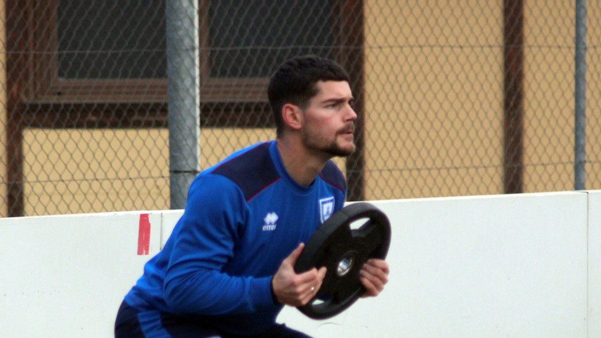 Adri Crespo en el entrenamiento de ayer de los numantinos en la Ciudad del Fútbol. CD Numancia