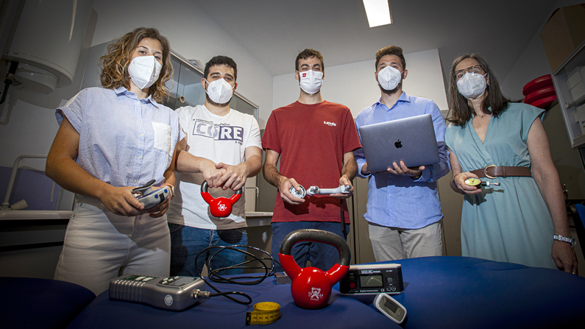 Sandra Jiménez, Ricardo Medrano, Ignacio Hernando, Luis Ceballos y Teresa Mingo, equipo de investigadores de Ciencias de la Salud que han participado en el estudio - MARIO TEJEDOR