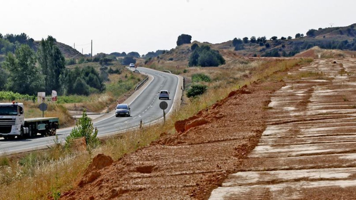 Obras paradas en el tramo entre El Burgo y San Esteban-Mario Tejedor