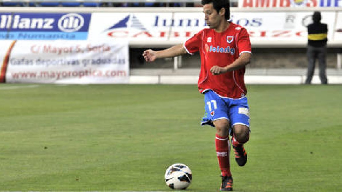 Del Pino durante uno de los encuentros de esta temporada. / DIEGO MAYOR-