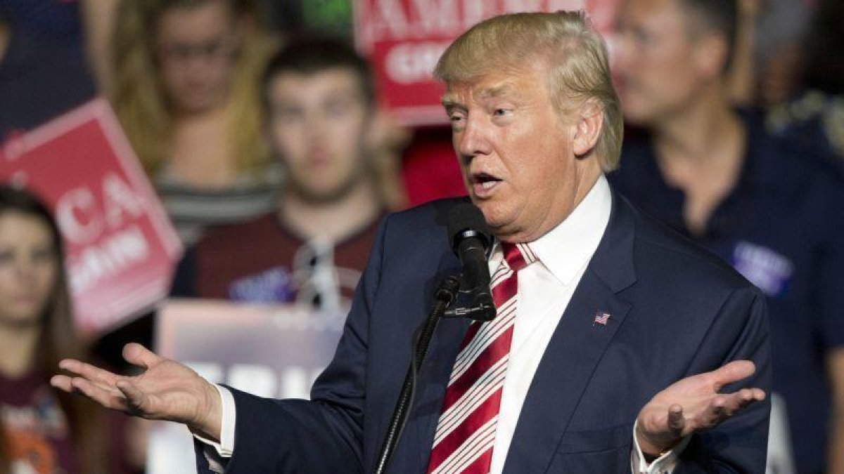 El candidato republicano, Donald Trump, blanco de Michael Moore en su nueva película.-AP / STEVE HELBER / AP
