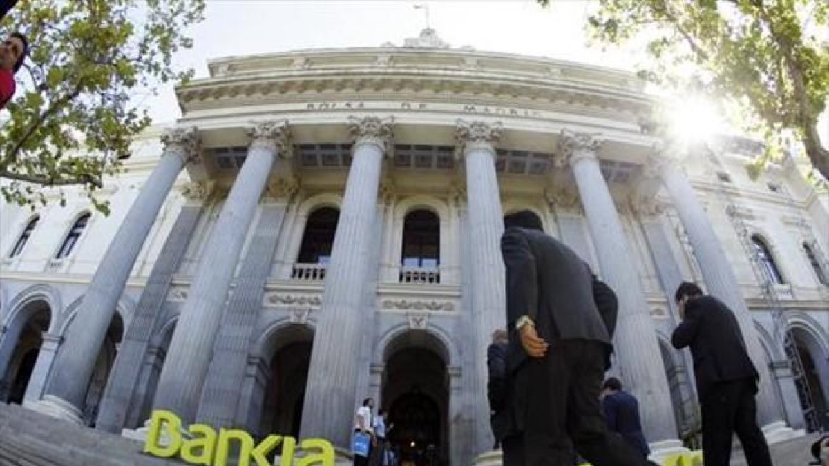 Acto de presentación de la salida a bolsa de Bankia, en el 2011.-ARCHIVO /DAVID CASTRO