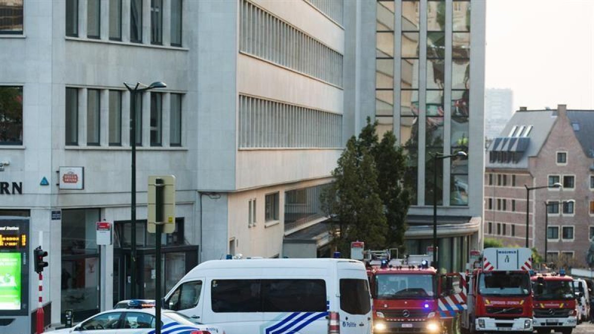 Policía y vehículos de emergencia en una calle de Bruselas-EFE / ARCHIVO
