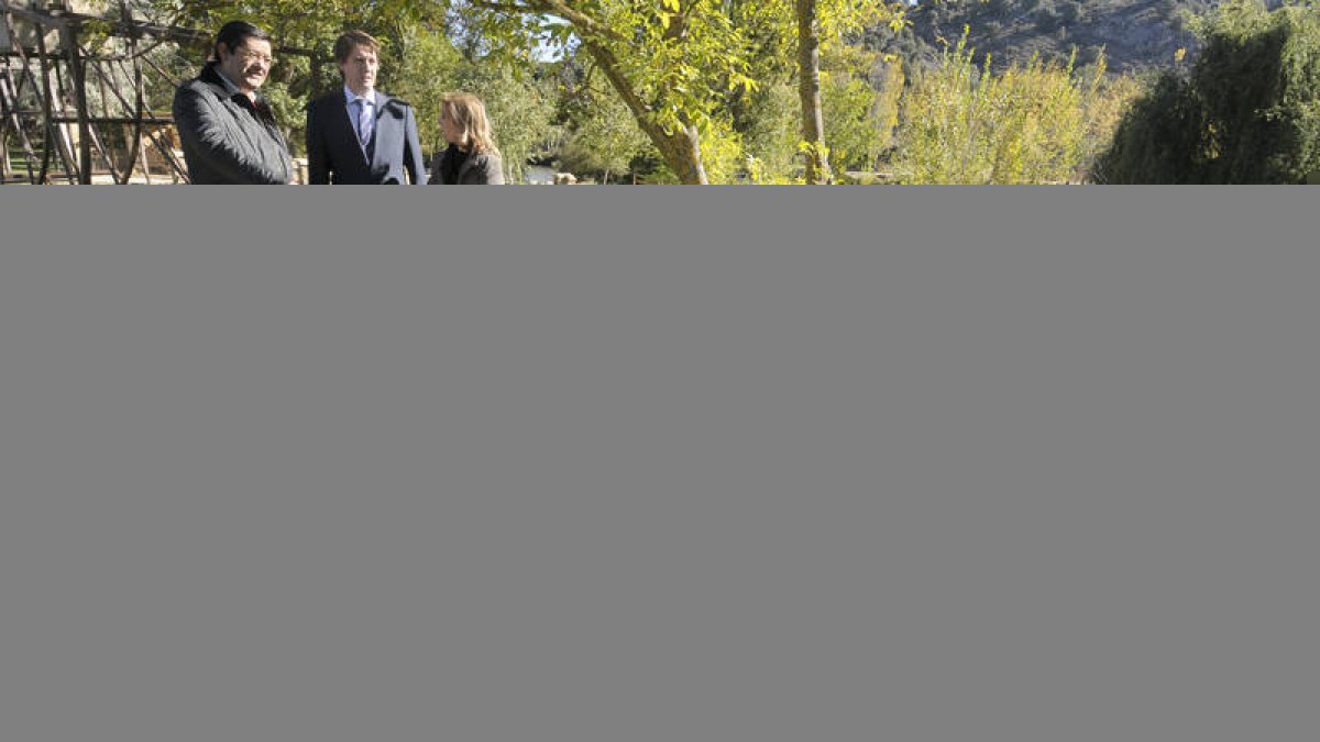 El alcalde de Soria inauguró ayer la Noria del Carbonero en San Prudencio. / Ú.S.-
