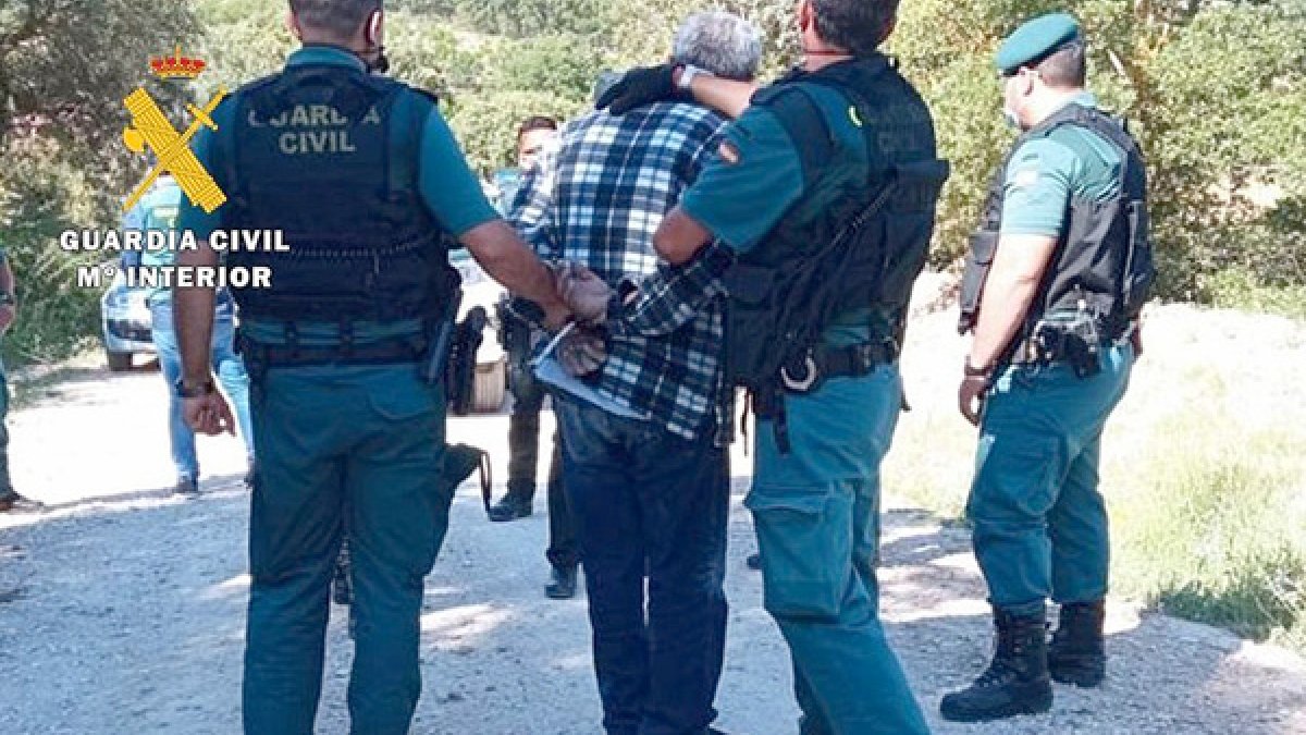 Momento de la detención por parte de la Guardia Civil. ICAL