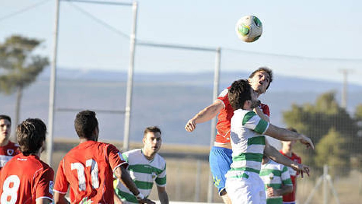 El filial sumó su tercera victoria consecutiva. / DIEGO MAYOR-