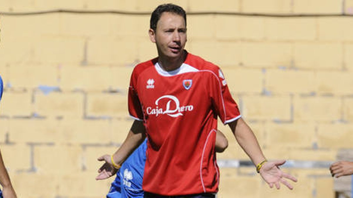 Pablo Machín será el técnico del Numancia la próxima temporada. / VALENTÍN GUISANDE-