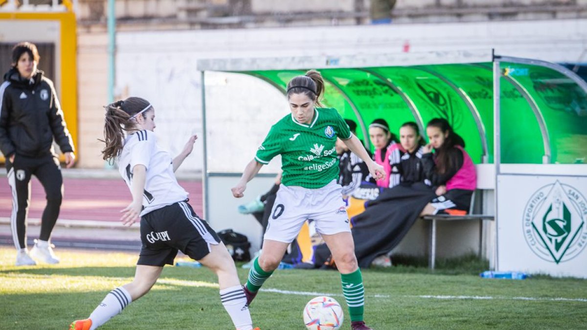 Arancha fue la goleadora del San José en Valladolid. GONZALO MONTESEGURO