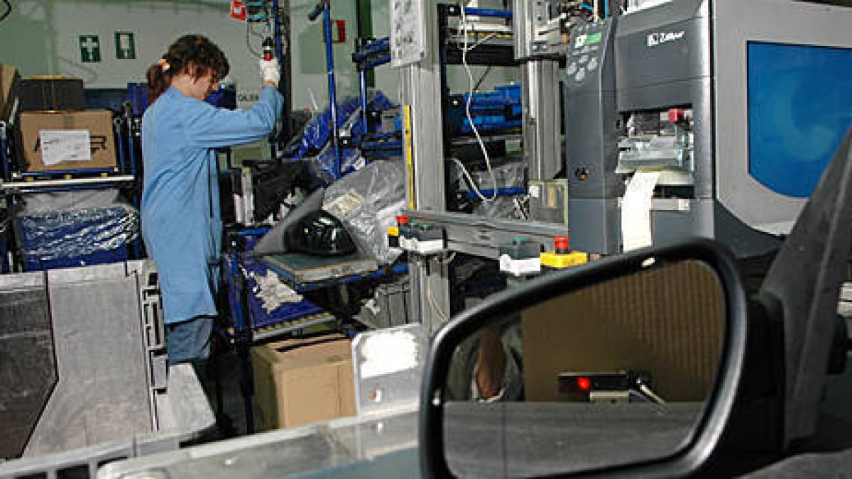 El sector de la industria registra en Soria 40 parado más en abril. 
