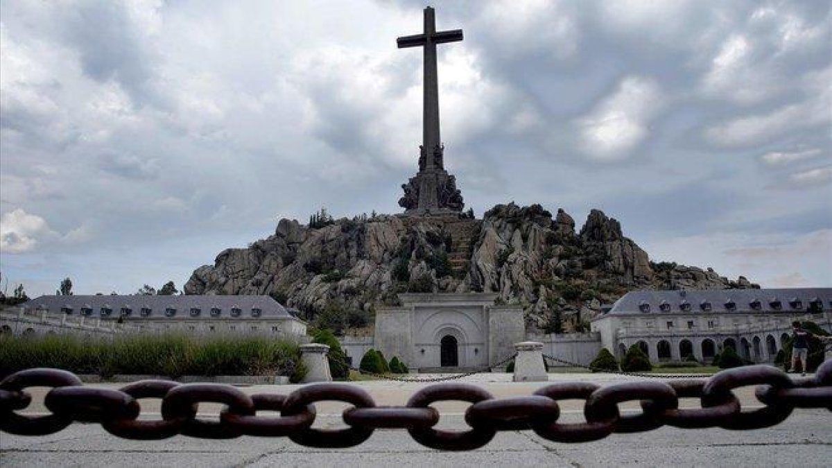 El Valle de los Caídos.-