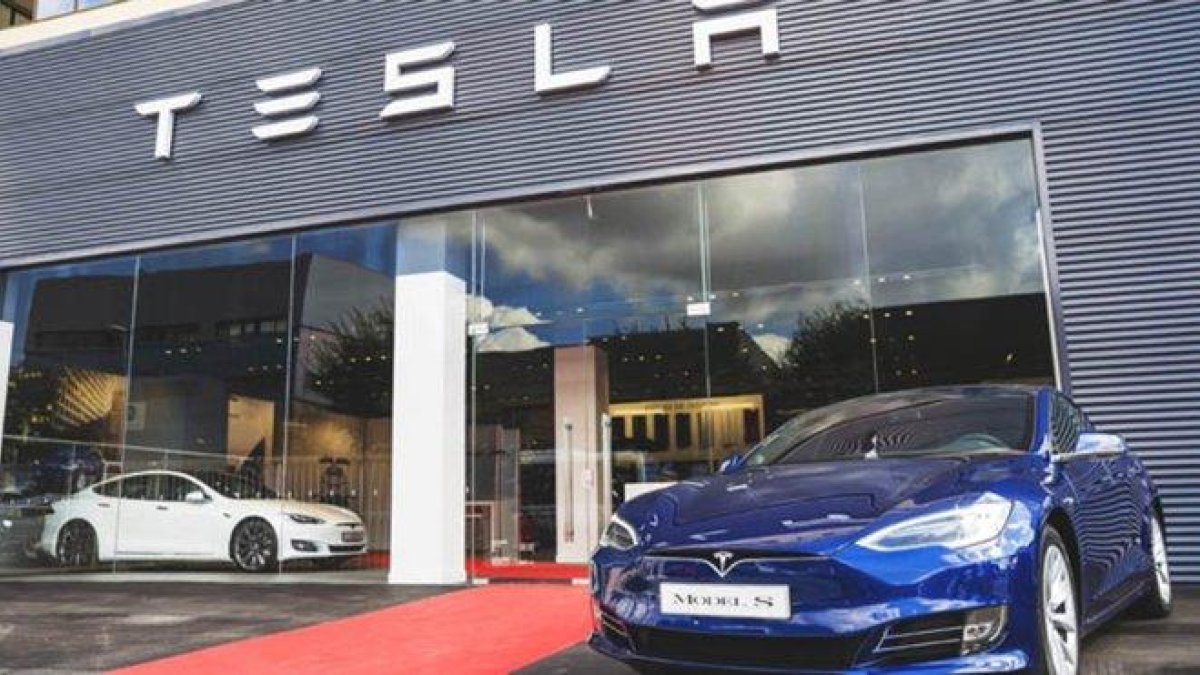 Service Center de Tesla en Hospitalet.-