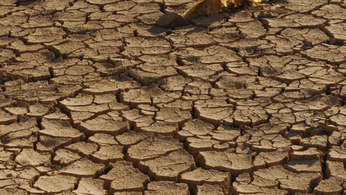 La falta de agua ha conllevado un aumento del reparto de agua de consumo en los municipios de la provincia-HDS