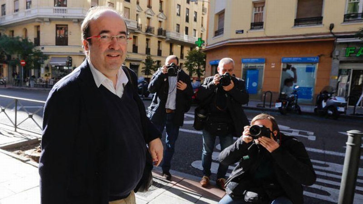 PSC y PSOE crearán una comision para dilucidar sus diferencias.-JM PRATS