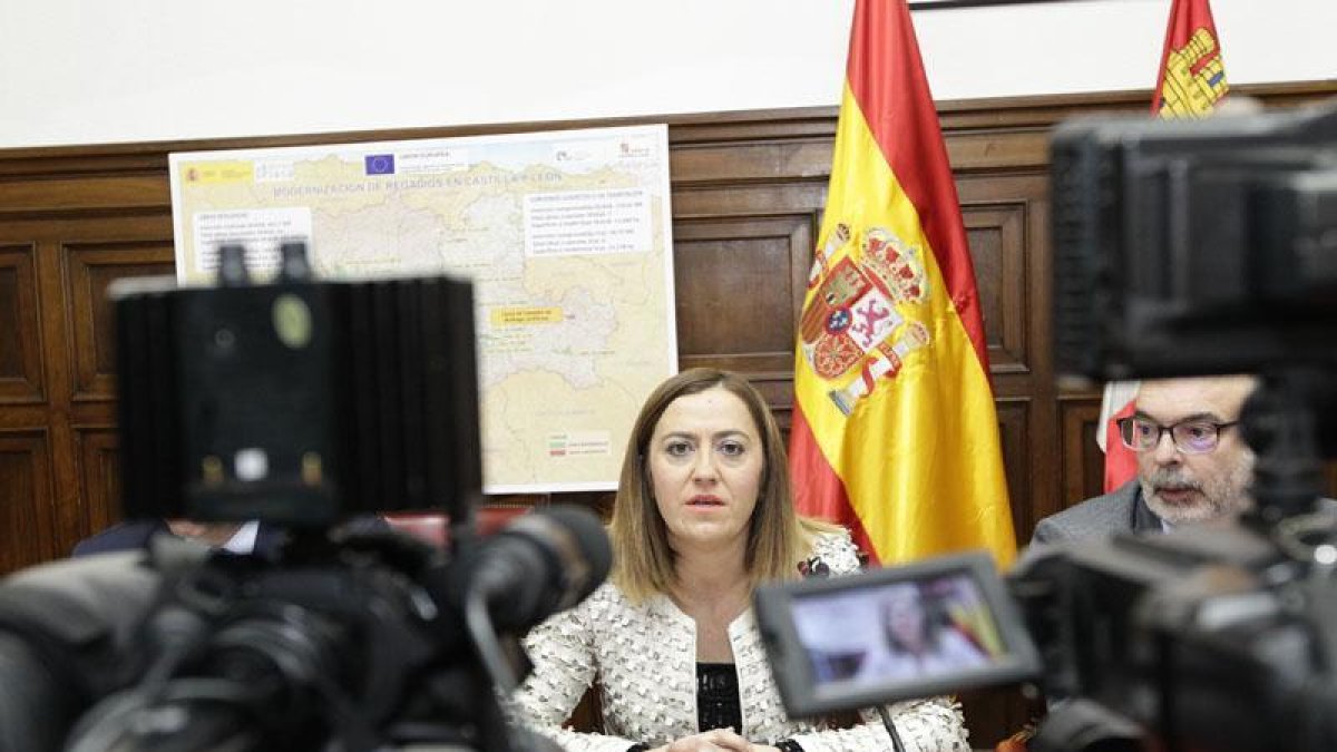 Presentación de la actuación por la delegada del Gobierno en Castilla y León-Luis Ángel Tejedor
