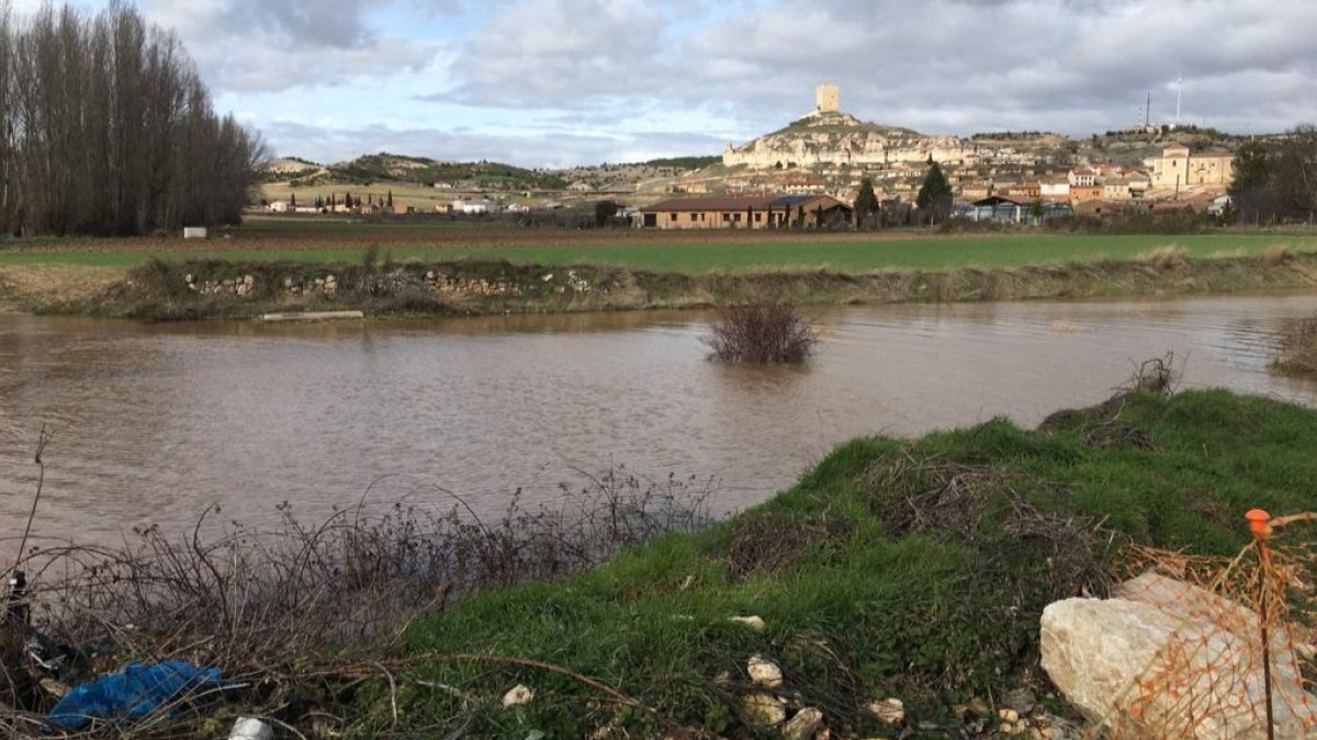Al fondo, Langa de Duero.-A. H.