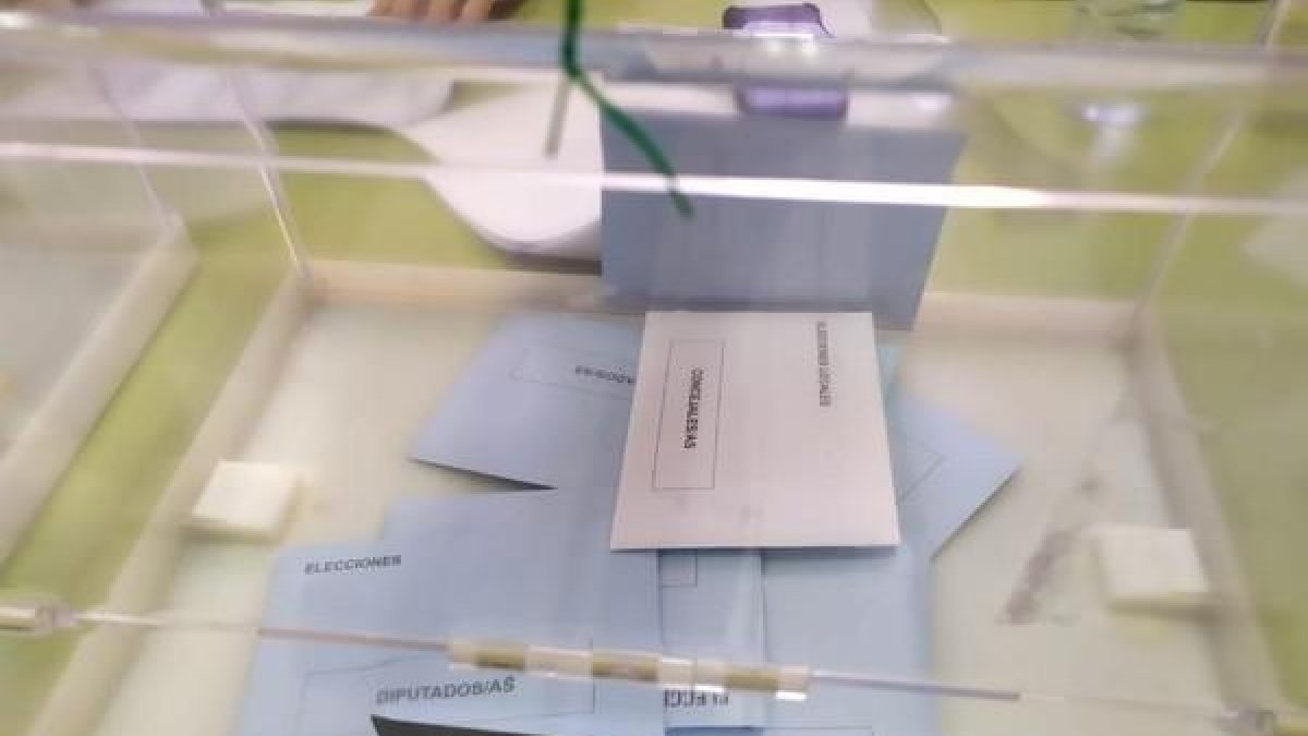 Castilla y León elige a sus representantes en los ayuntamientos y las Cortes --