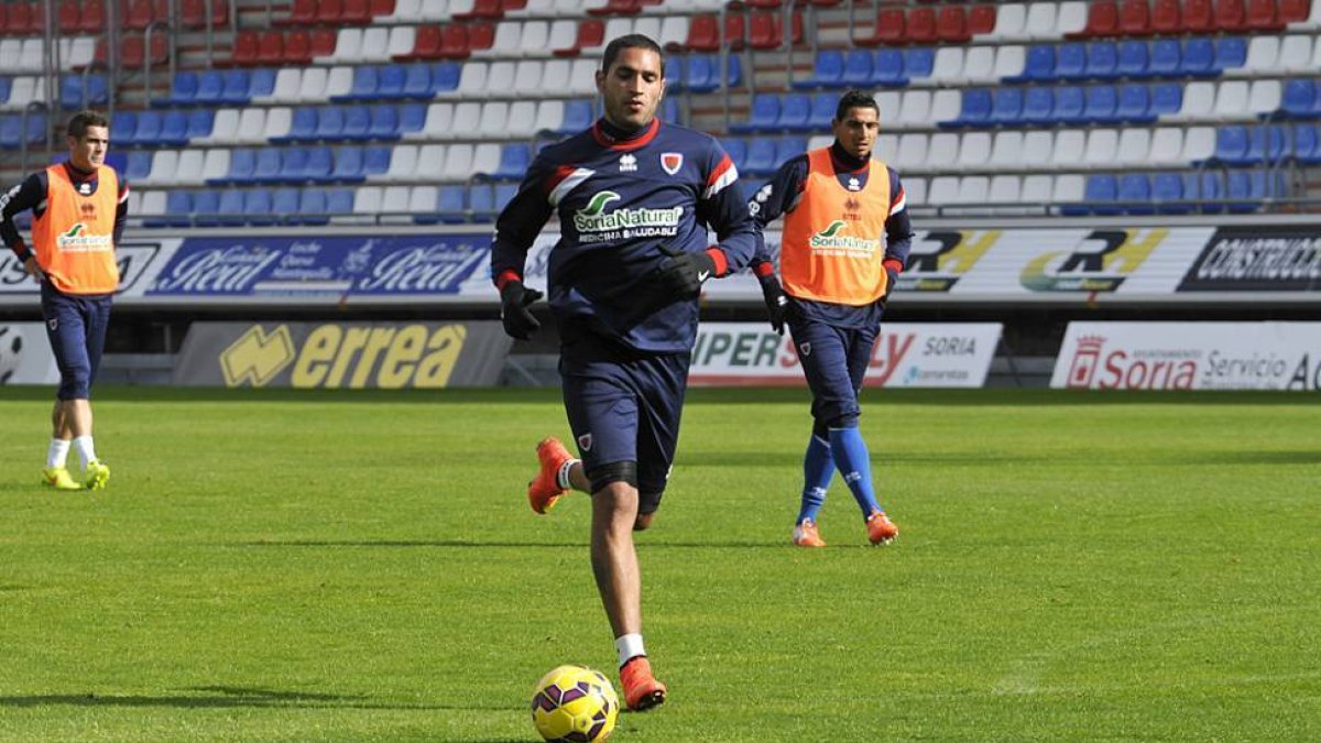 El delantero del Numancia, Braian Rodríguez.-VALENTÍN GUISANDE