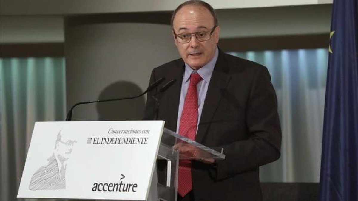 El exgobernador del Banco de España, Luis María Linde, en mayo del año pasado.-ZIPI (EFE)