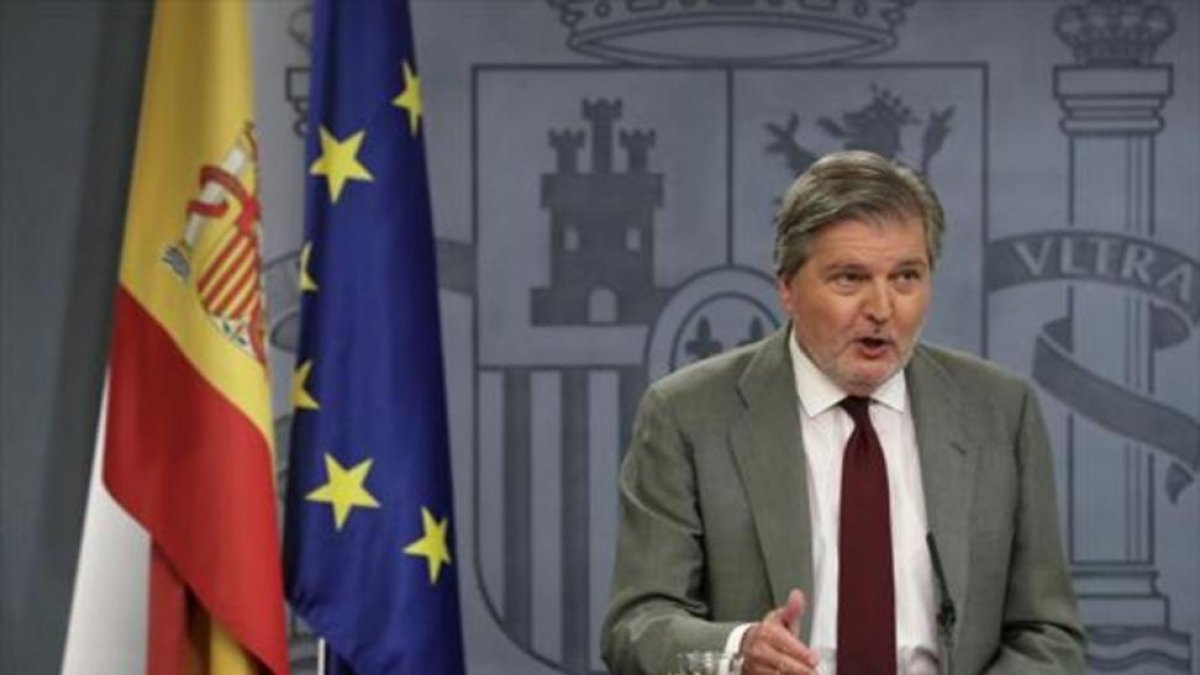El ministro portavoz Íñigo Méndez de Vigo, tras el Consejo de Ministros-EFE / ZIPI