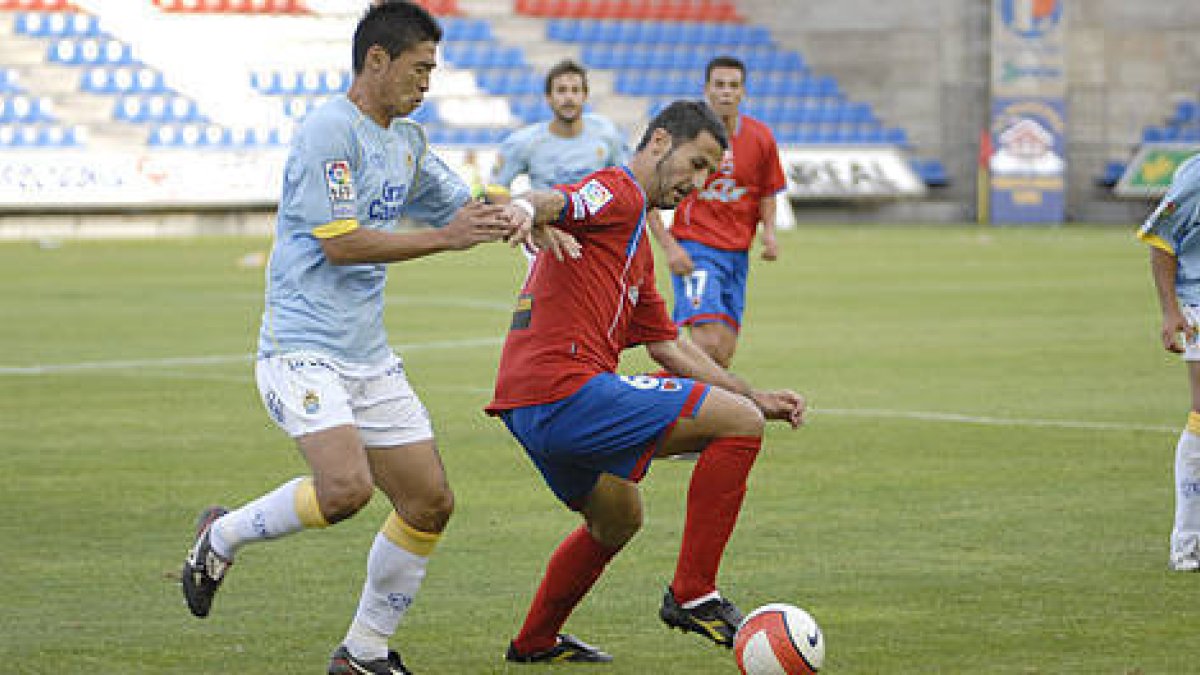 Nagore en el partido ante Las Palmas con el que comenzaba el curso 2007-2008. / F. Santiago-