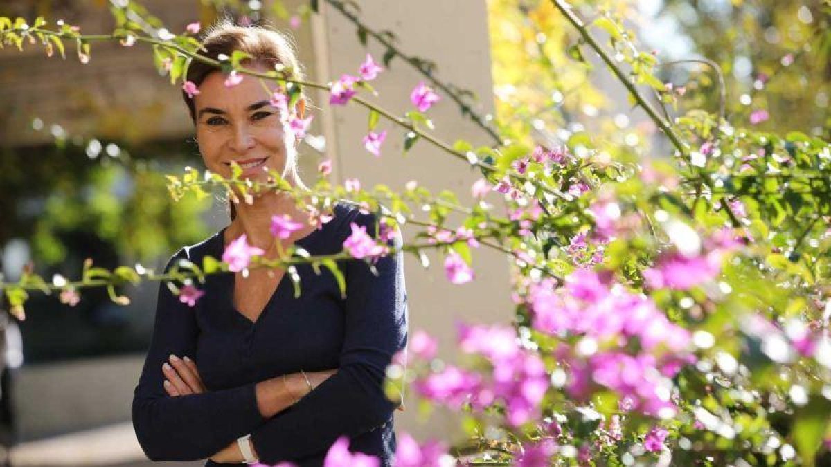 Carmen Posadas presenta su nuevo libro La Maestra de Títeres.-RICARD CUGAT