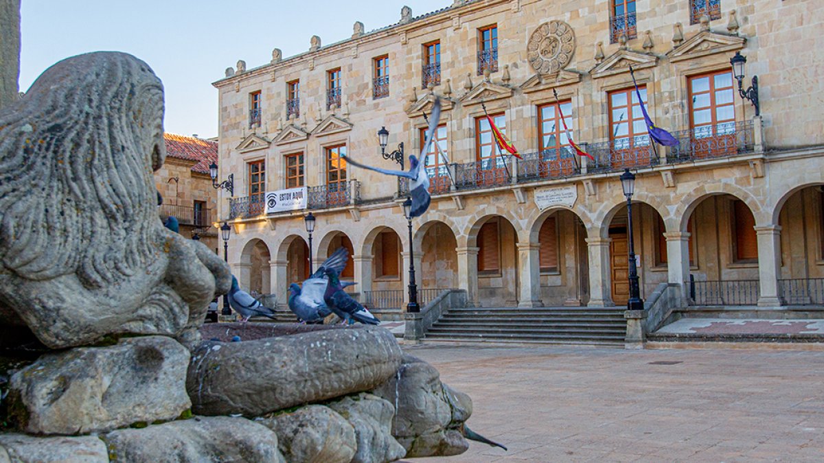 El Ayuntamiento de Soria. MARIO TEJEDOR HERNÁNDEZ