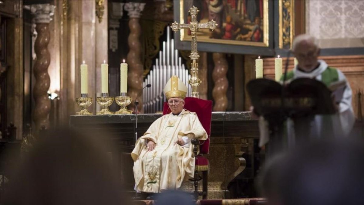 El cardenal Cañizares, en una misa por la unidad de España en Valencia.-/ MIGUEL LORENZO
