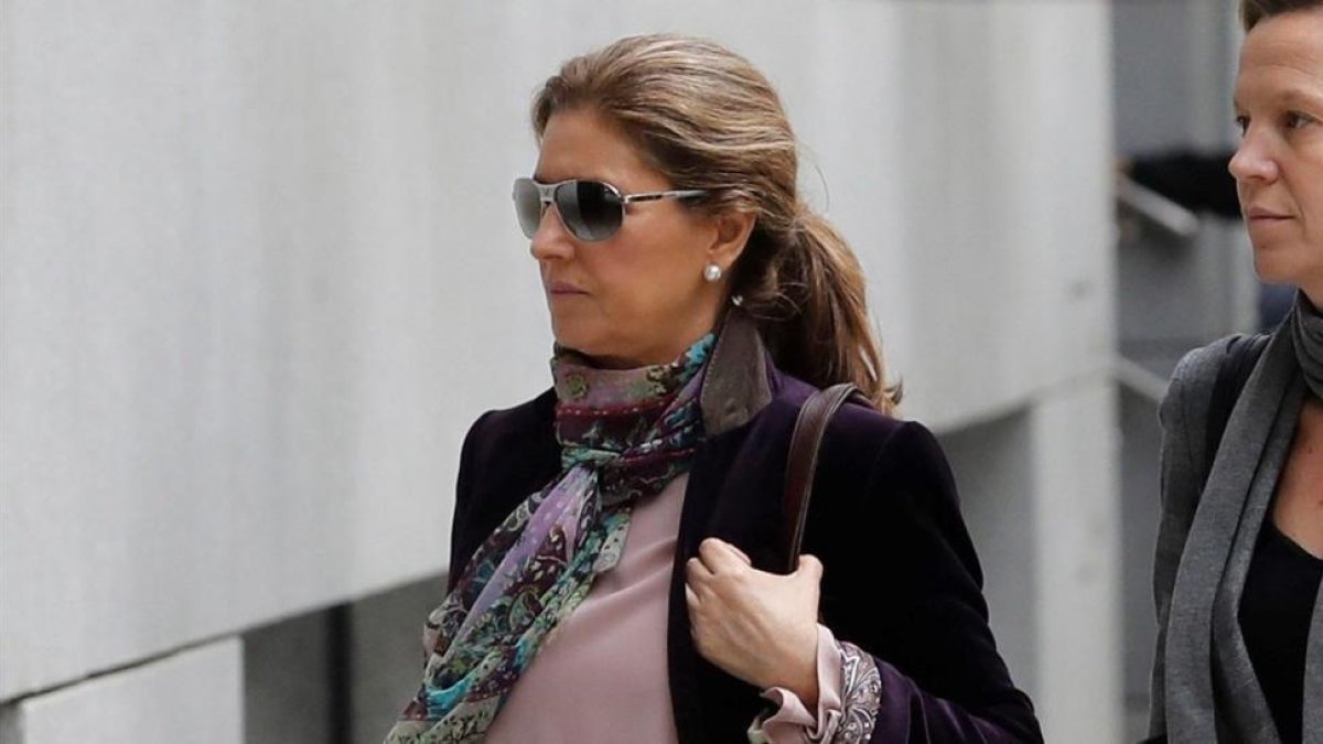 Rosalia Iglesias, mujer del extesorero Luis Bárcenas, a su llegada hoy a la Audiencia Nacional.-JUAN CARLOS HIDALGO (EFE)