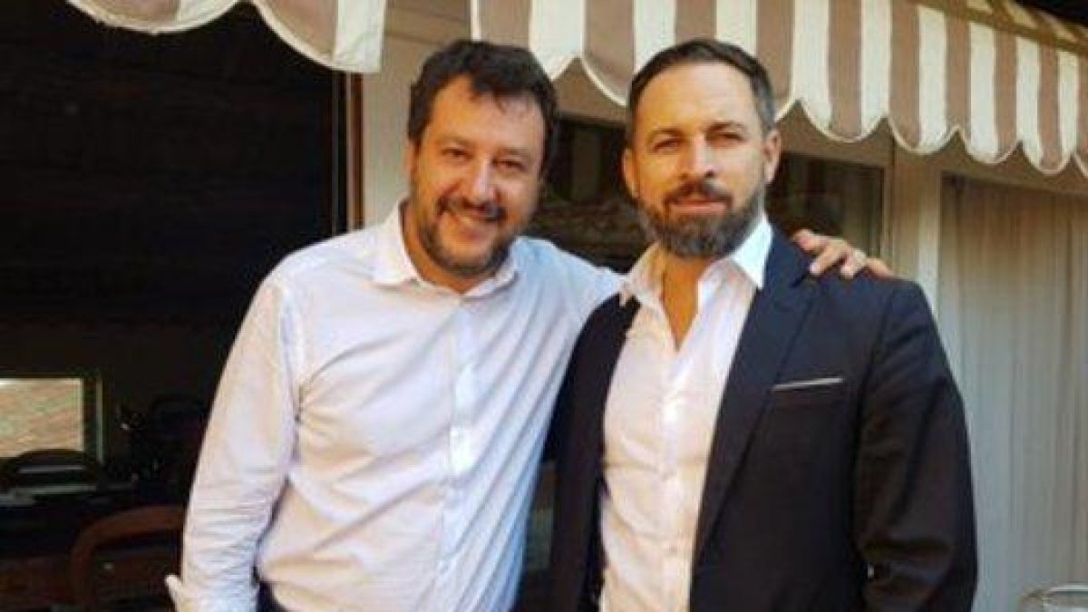 Abascal y Salvini, en la imagen colgada en twitter por el líder de Vox.-TWITTER / @SANTI_ABASCAL·