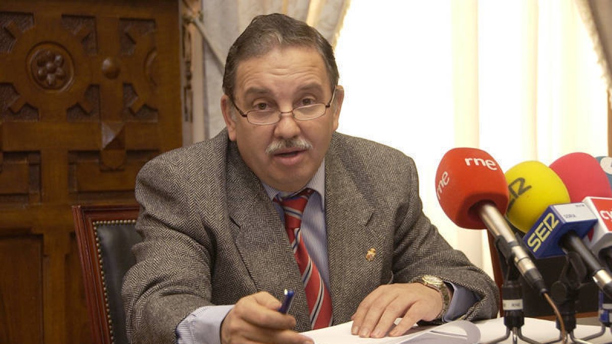 Domingo Heras./ V. G. -