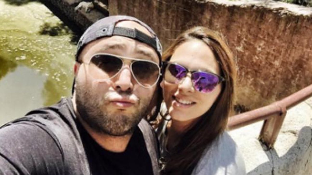 Kiko Rivera y su pareja, Irene Rosales, en una imagen que el DJ ha colgado en su cuenta de Instagram.-