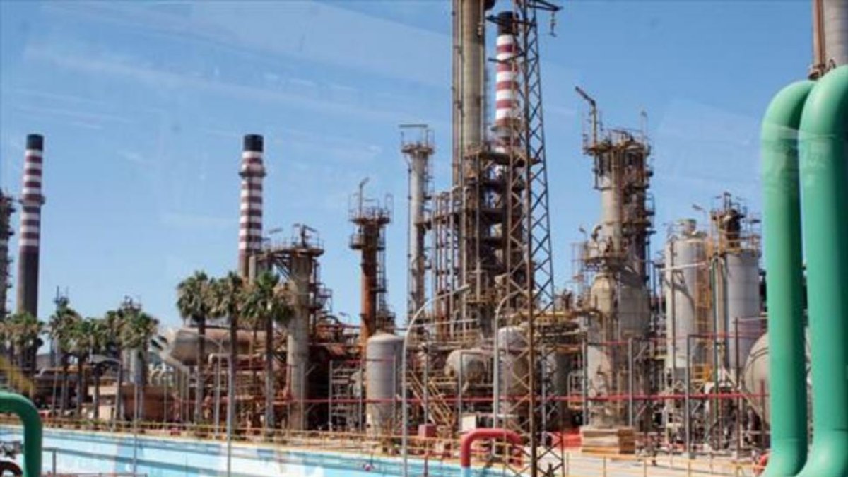 Centro de tratamiento de petróleo.-RAGEL (EFE)