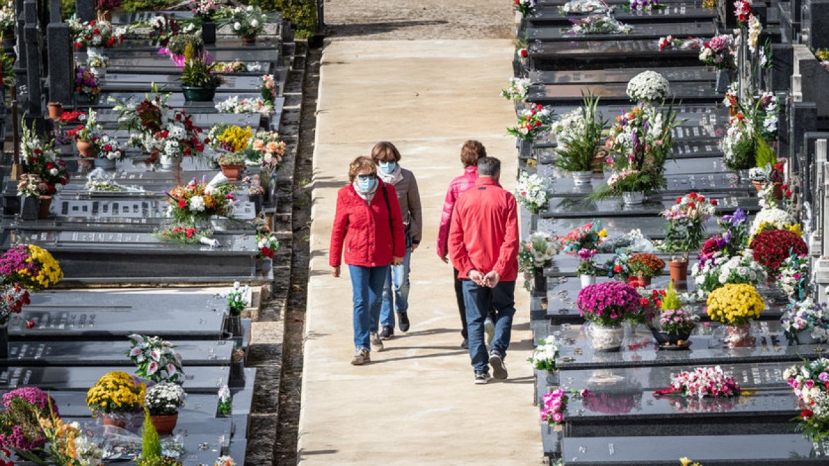 Cementerio del Espino. MARIO TEJEDOR