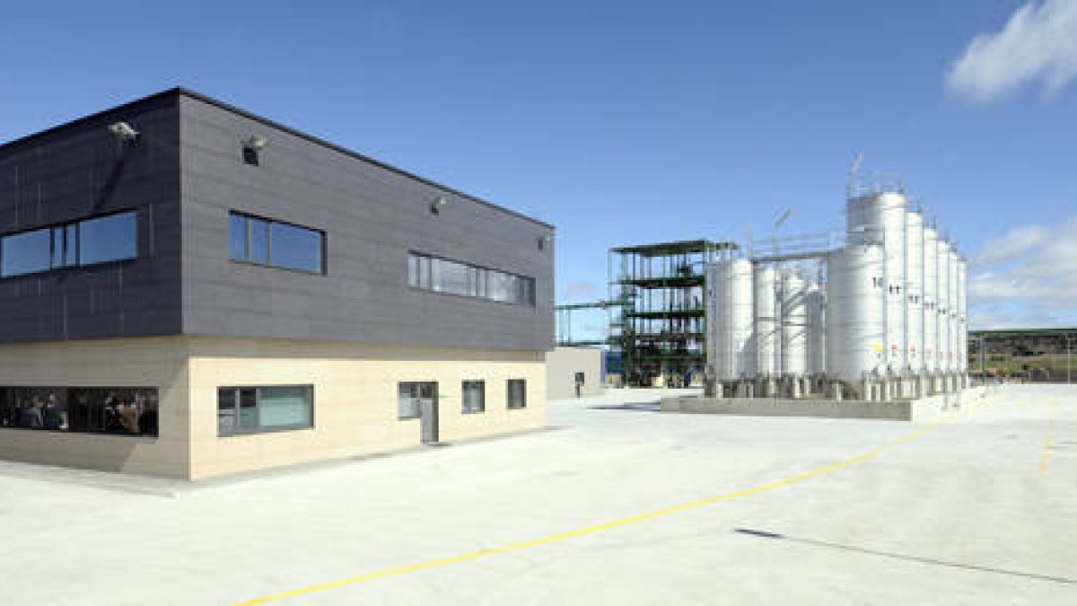 Instalaciones de Distiller en Ólvega. / ÁLVARO MARTÍNEZ-