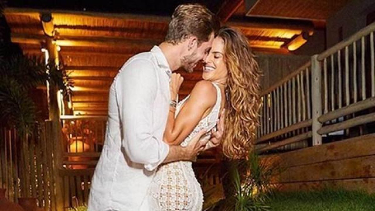 Izabel Goulart y Kevin Trapp.-PERIODICO (INSTAGRAM)
