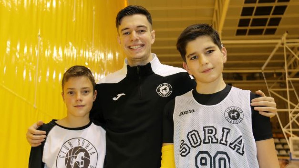Diego Valero, Rubén Sanz y Víctor Chamarro, los representantes de CSB en la selección regional. HDS