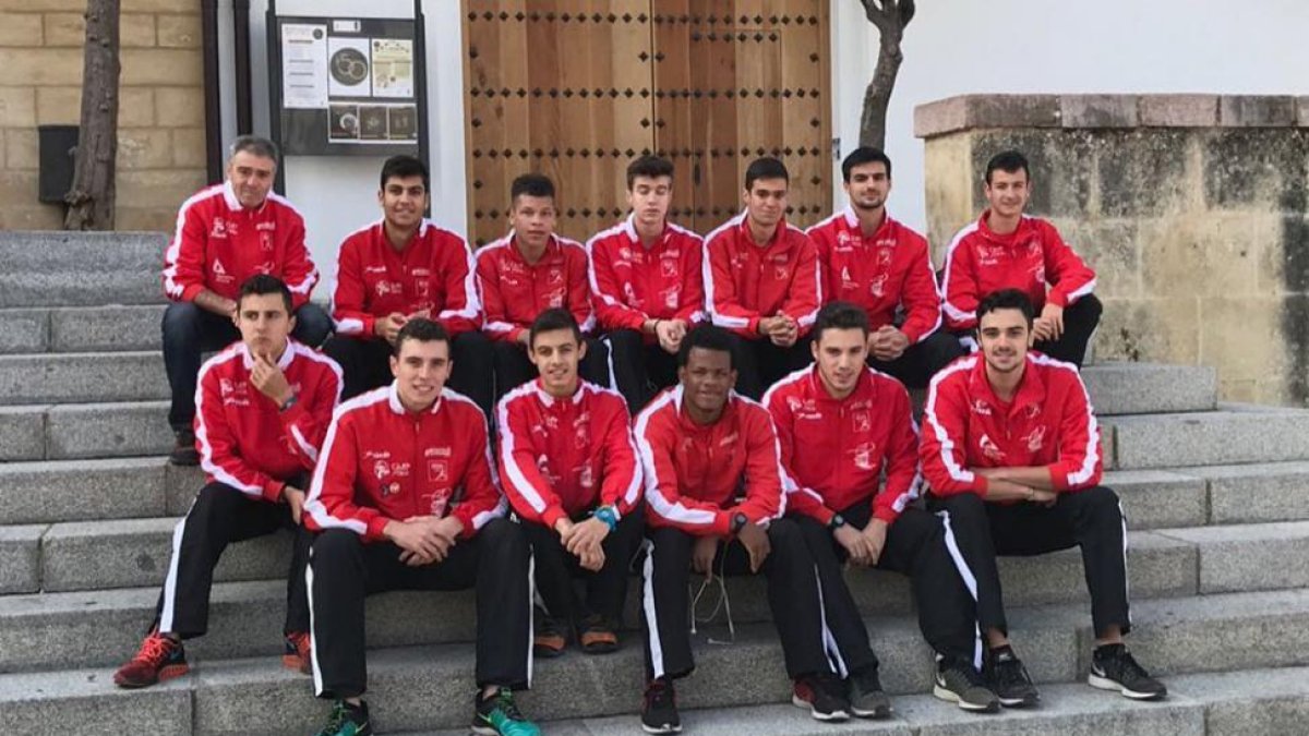Integrantes del club soriano que viajaron a Antequera.-TWITTER