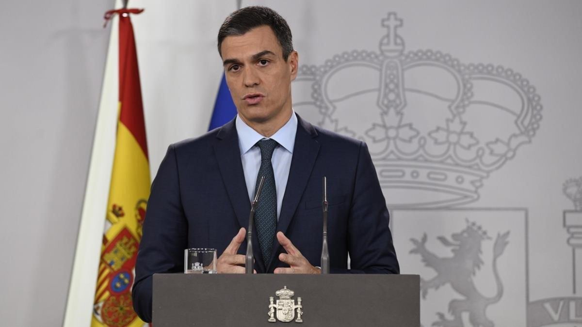 Pedro Sánchez comparece para dar un ultimátim a Nicolás Maduro.-EFE / VÍCTOR LERENA
